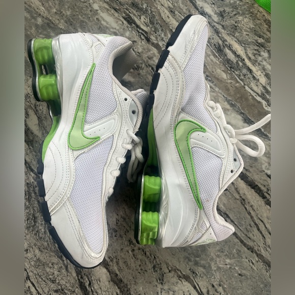 NIKE SHOX - size women’s 8 - Picture 2 of 7
